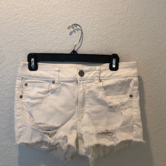 American Eagle Outfitters Pants - Ripped stretch white jean shorts!